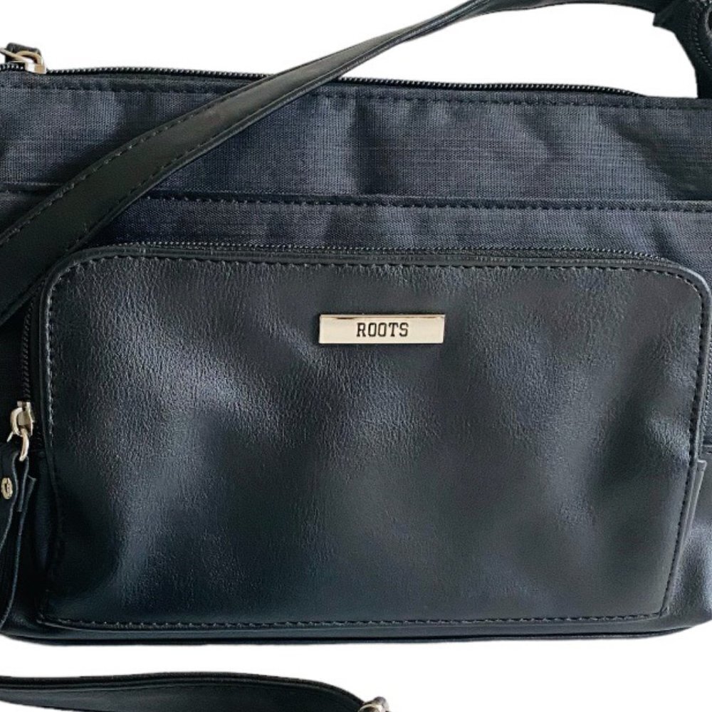 Roots Crossbody Shoulder bag Black And Navy - Picture 2 of 16